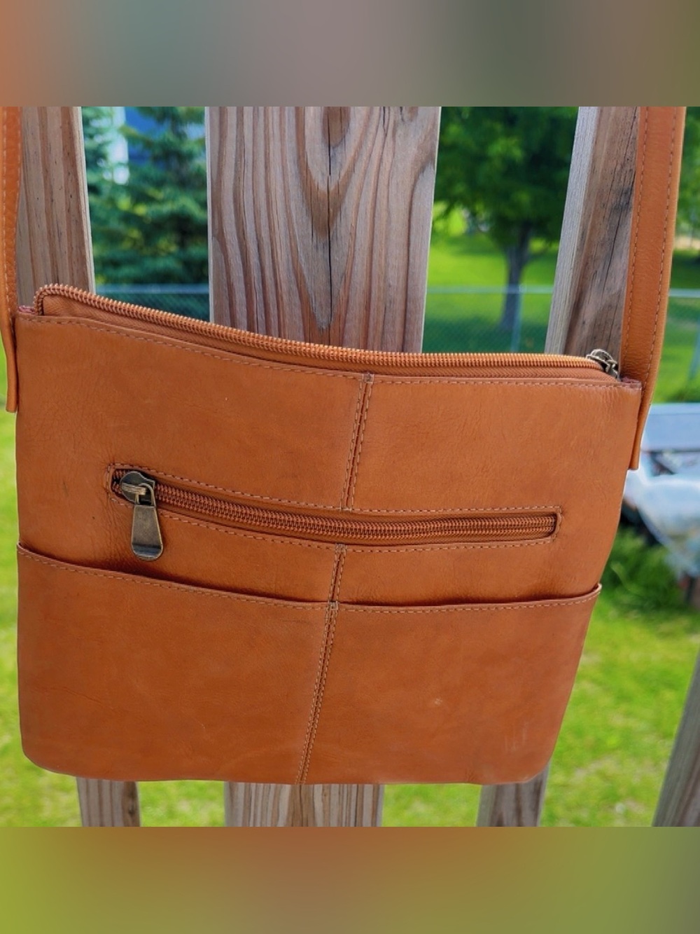 Le Donne Leather Tan Crossbody Bag Brown Adjustable Strap